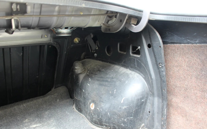 Opel Kadett cena 2800 przebieg: 76000, rok produkcji 1988 z Olsztyn małe 232